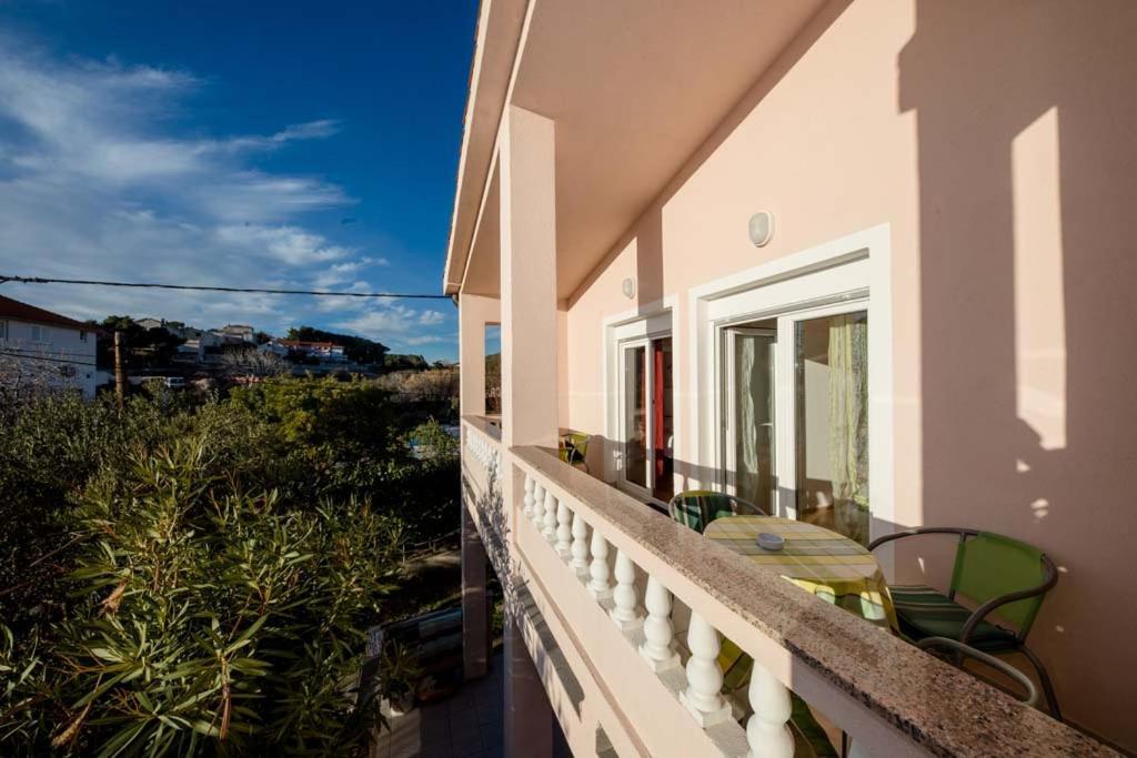 Apartmani Luka Banjol Ngoại thất bức ảnh