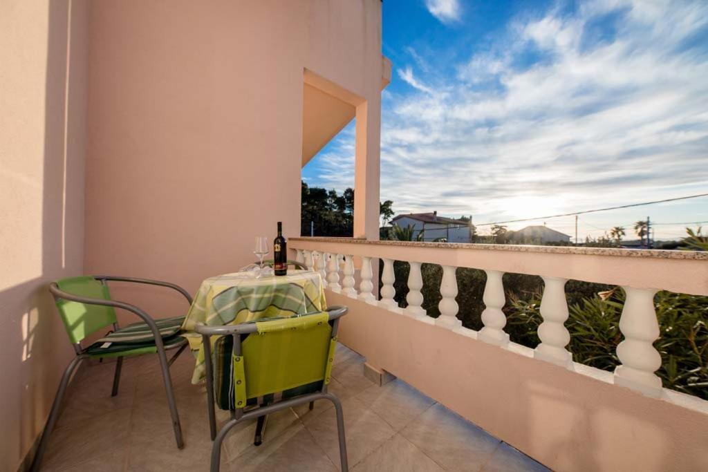 Apartmani Luka Banjol Ngoại thất bức ảnh