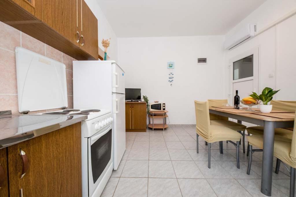 Apartmani Luka Banjol Ngoại thất bức ảnh